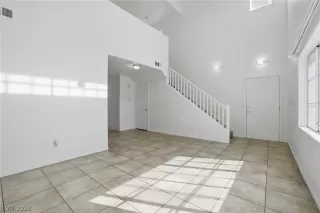 Photo #3: 2770209 Listing