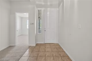 Photo #4: 2770226 Listing