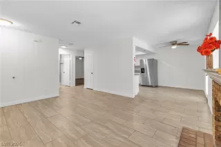 Photo #2: 2770231 Listing 