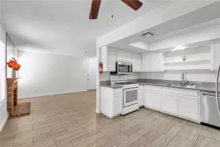 Photo #5: 2770231 Listing 