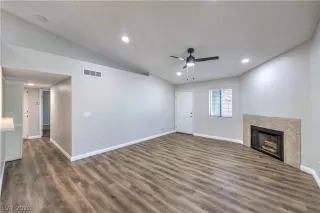 Photo #5: 2770233 Listing 
