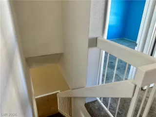 Photo #5: 2770237 Listing 