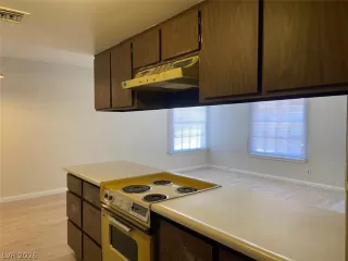 Photo #3: 2770252 Listing 