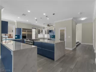 Photo #4: 2770306 Listing