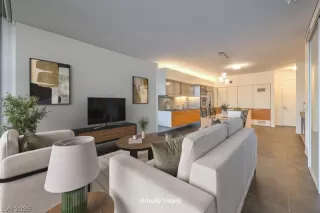 Photo #3: 2770307 Listing