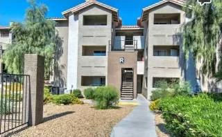 Photo #3: 2770322 Listing