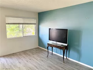 Photo #2: 2770441 Listing 