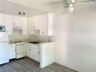 Photo #3: 2770441 Listing 