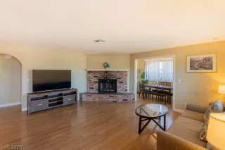 Photo #4: 2770465 Listing 