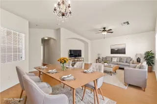 Photo #4: 2770509 Listing 