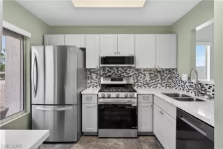 Photo #2: 2770544 Listing 