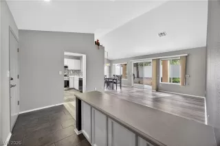 Photo #5: 2770544 Listing 