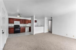 Photo #6: 2770555 Listing 