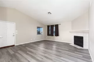 Photo #2: 2770556 Listing 