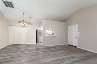 Photo #4: 2770556 Listing 