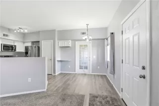 Photo #3: 2770614 Listing