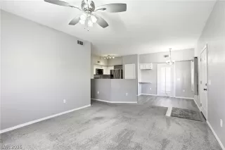 Photo #4: 2770614 Listing