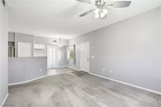 Photo #5: 2770614 Listing