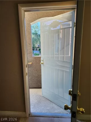 Photo #6: 2770635 Listing