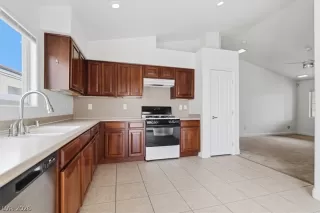 Photo #6: 2770649 Listing 