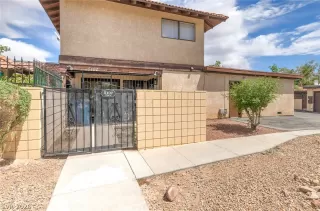 More Details about MLS # 2770656 : 5107 VILLAGE DRIVE