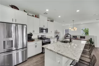 Photo #5: 2770665 Listing 