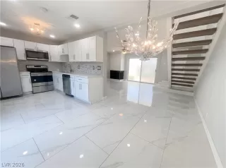 Photo #2: 2770672 Listing