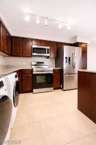 Photo #1: 2770691 Listing