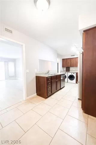 Photo #2: 2770691 Listing