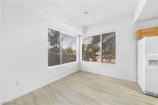 Photo #6: 2770747 Listing