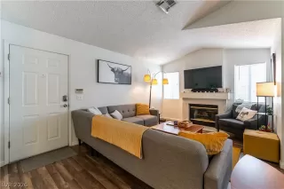 Photo #1: 2770763 Listing 