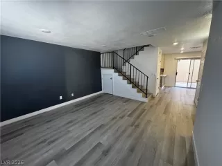 Photo #2: 2770767 Listing 