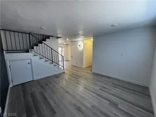 Photo #3: 2770767 Listing 