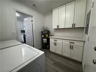 Photo #5: 2770767 Listing 