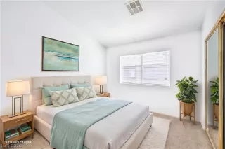 Photo #5: 2770790 Listing 