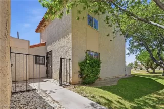 Photo #1: 2770800 Listing 