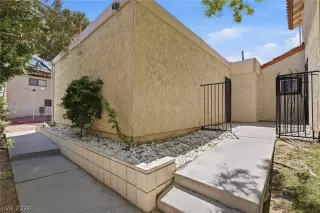 Photo #4: 2770800 Listing 