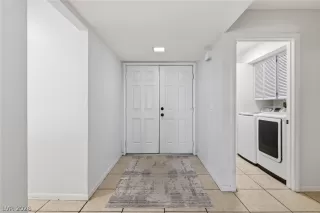 Photo #6: 2770800 Listing 