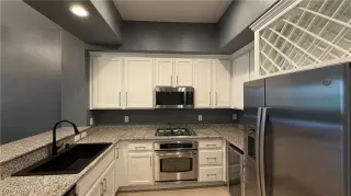 Photo #1: 2770814 Listing 