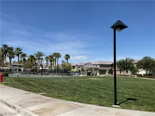 Photo #1: 2770828 Listing 