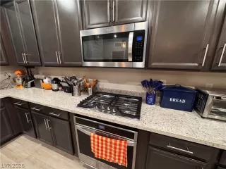 Photo #3: 2770847 Listing 