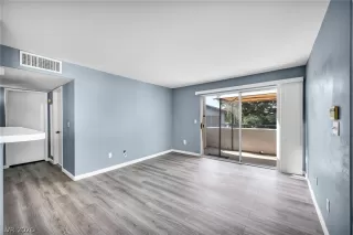 Photo #2: 2770920 Listing