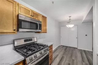 Photo #4: 2771024 Listing