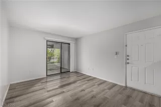 Photo #6: 2771024 Listing