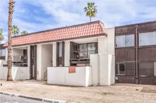 Photo #6: 2771089 Listing