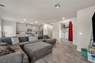 Photo #2: 2771103 Listing 