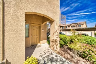 Photo #1: 2771113 Listing 