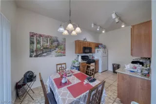 Photo #5: 2771113 Listing 