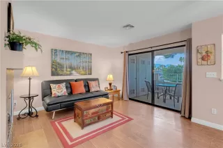 Photo #3: 2771122 Listing