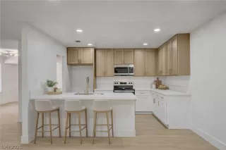 Photo #1: 2771128 Listing